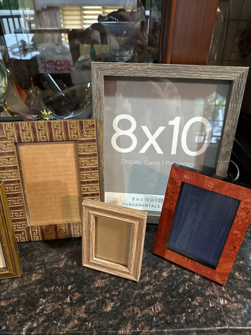 Mixed Decorative Picture Frame Set in Brown, Black, Gold